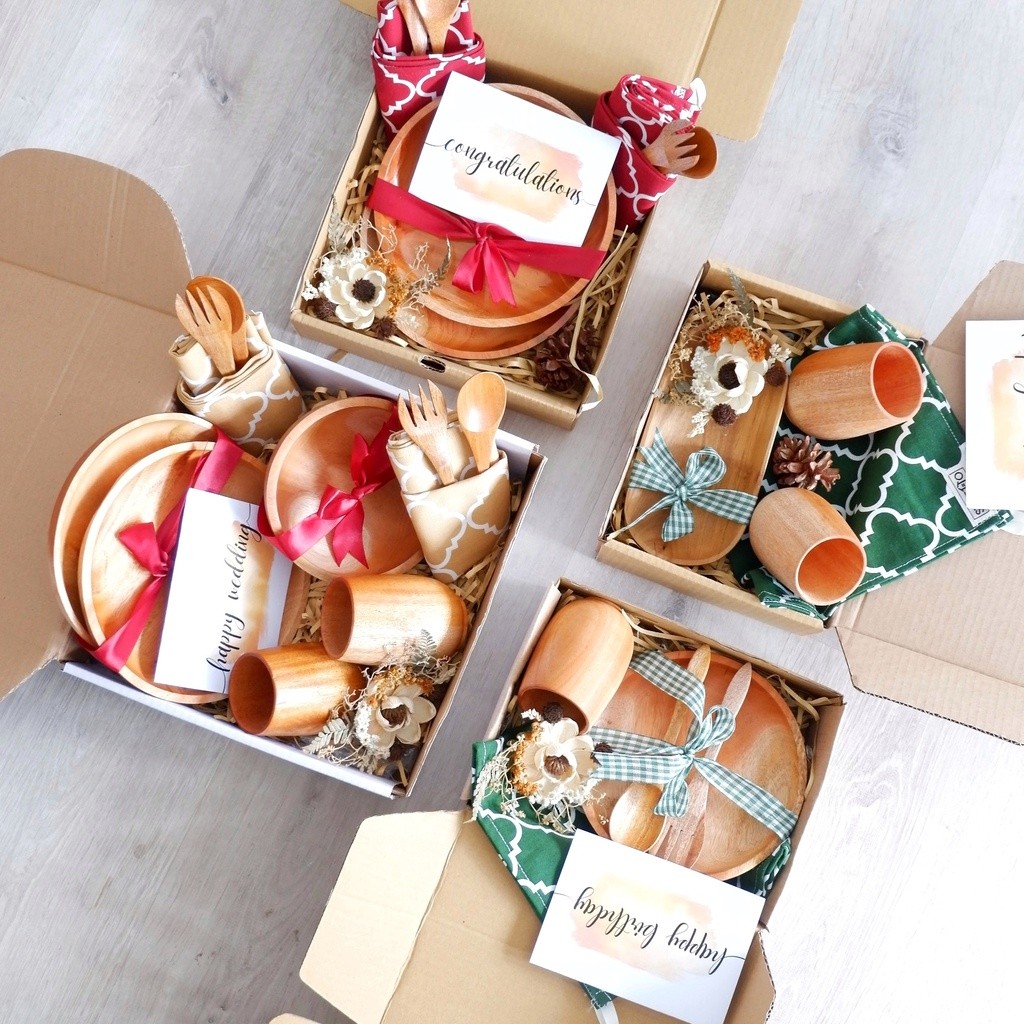 Mahoni - Paket Alat Makan Kayu (Kado Nikah/Hampers/Parcel Lebaran/Natal/Lamaran/Hantaran/Seserahan)