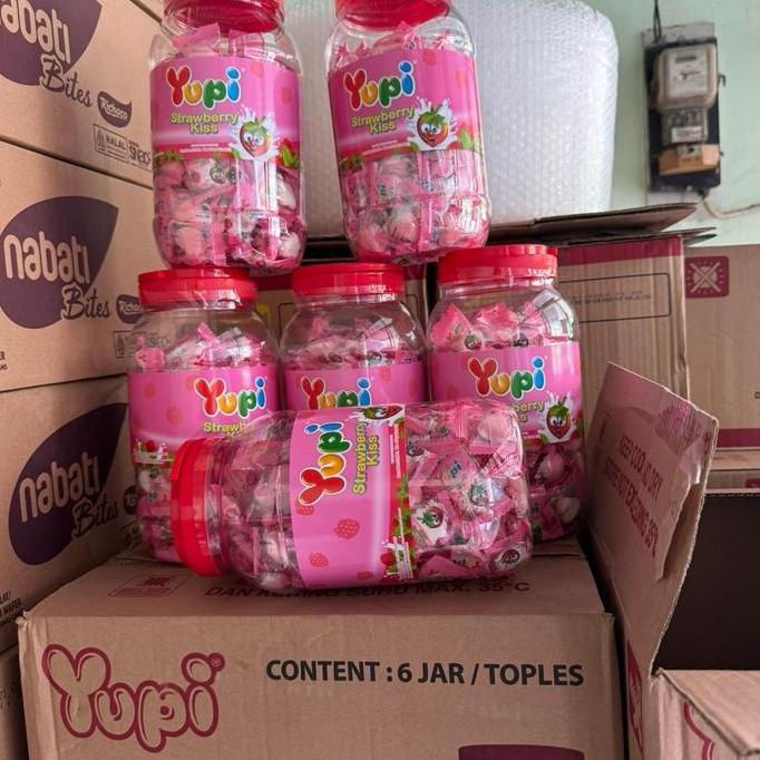 1 karton Yupi isi 6toples jar (berat bersih 300gram isi 6toples 1karton) Original