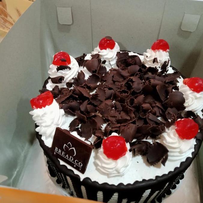 black forest birthday cake - kue ulang tahun - kue ultah