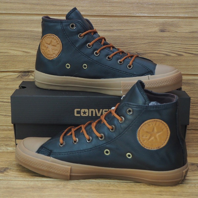 Sepatu Casual Kulit Sintetis New Design Pria High Tinggi Hitam