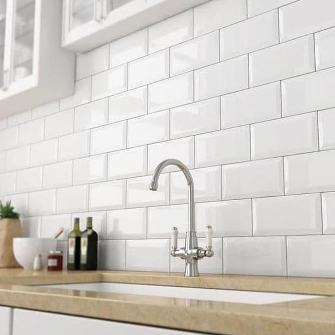 Build- Keramik Dinding Mulia 10 X 20 Bevel