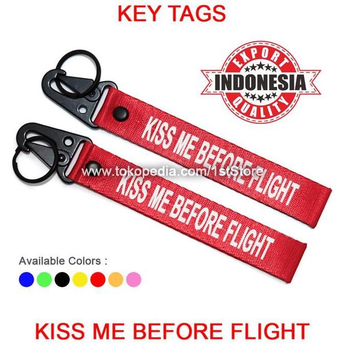 Giftx- Gantungan Kunci Kiss Me Before Flight Keychain Tas Motor Mobil Premium