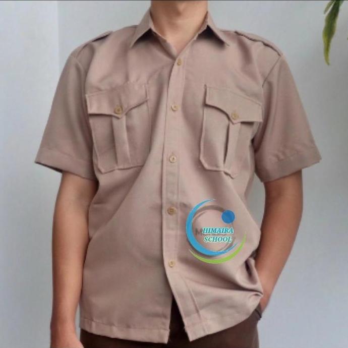 BAJU PRAMUKA PENDEK LAKI-LAKI BAHAN LICIN