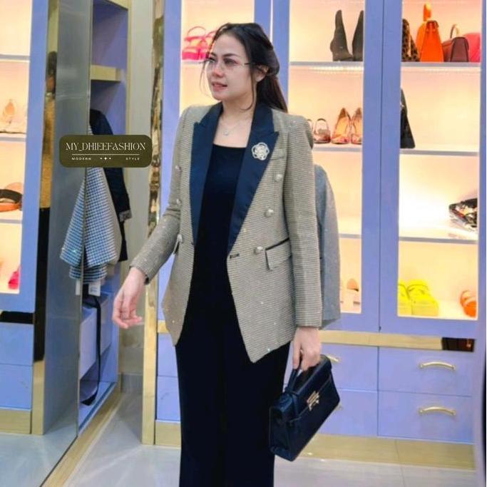Momi- B181-Mydhieefashion7 Blazer Kotak Kancing Besar Banyak