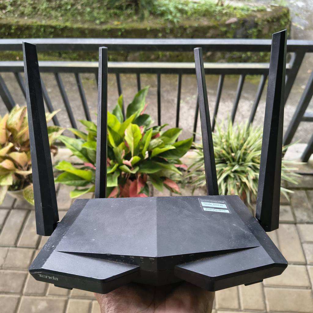 Router Tenda AC6 AC1200 Smart Dual Band Wifi bekas normal garansi AC 6