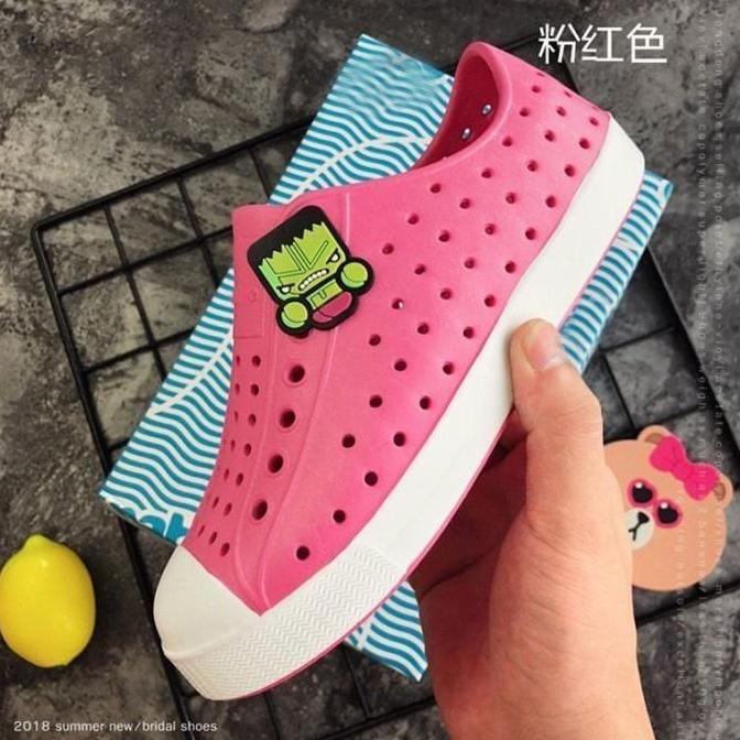 Sepatu Native Karet Anak