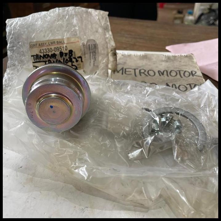 BEST DEAL ORIGINAL BALL JOINT BAWAH TOYOTA INNOVA FORTUNER HILUX VIGO 2005-2015 ORI ASLI 