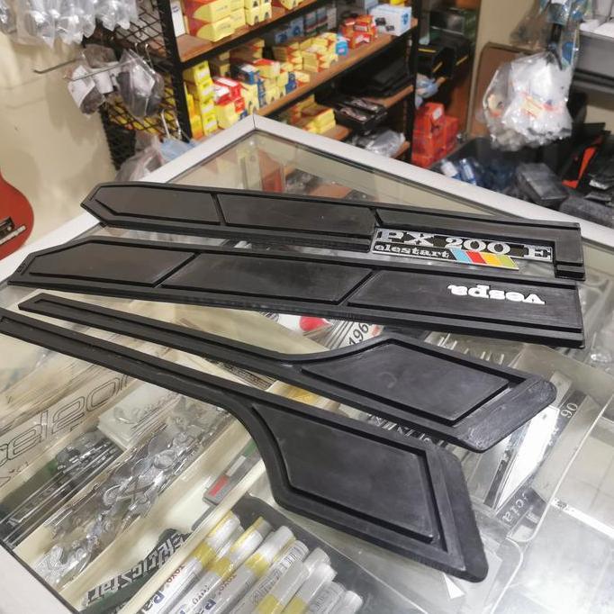 HARGA DISC - Trim tepong spakbor px utah set emblem PX 200 E vespa Spartan PX 200