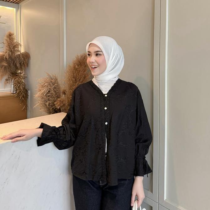 NENA Aurelia Lace Embroidery Blouse Atasan Wanita Brukat Bordir Elegant Polo Linen KAL