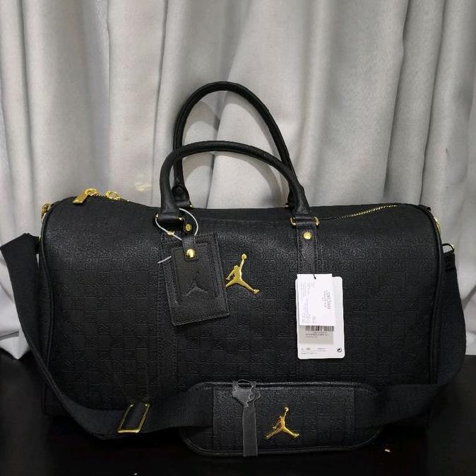 Air Jordan Monogram Duffle Bag Faux Leather Black Gold / Tas 100%