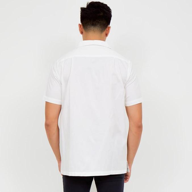 Fuku- M231 Kemeja Pria Basic Polos Hawaii Oversized Pendek Putih 2190D
