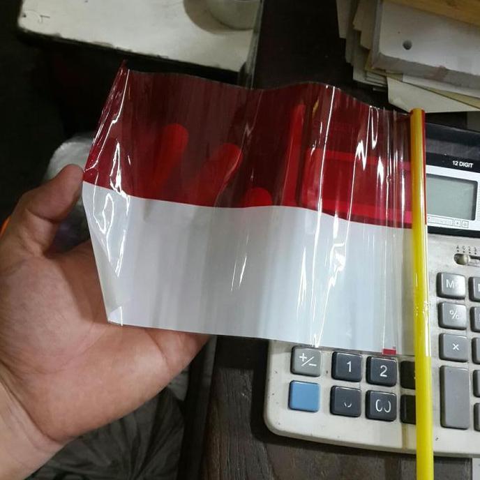 Bendera plastik merah putih kecil