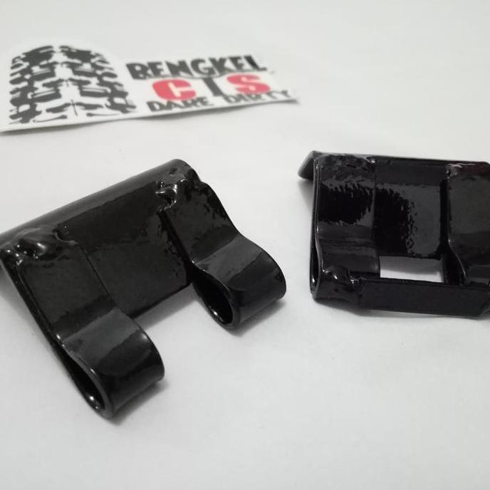 Engsel Dudukan Plat Jok TS 125