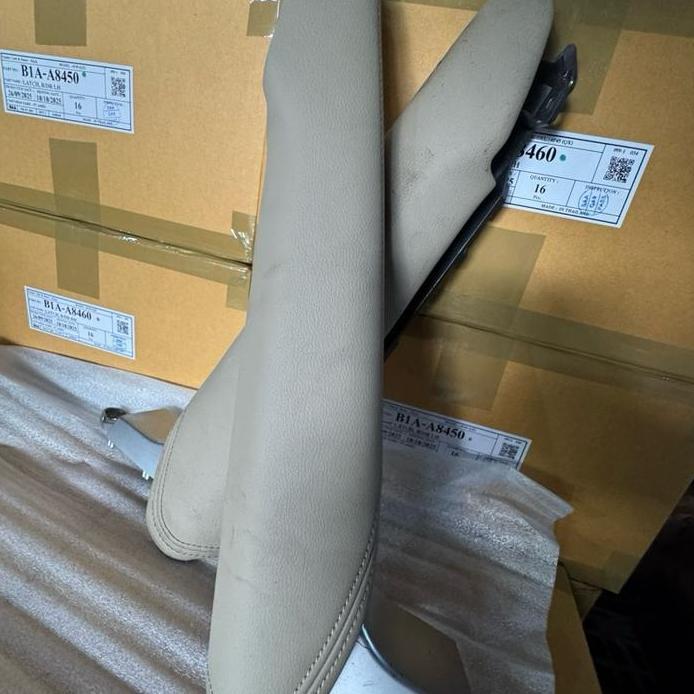 Softpad Console bok Tengah All new Pajero 2022-2025