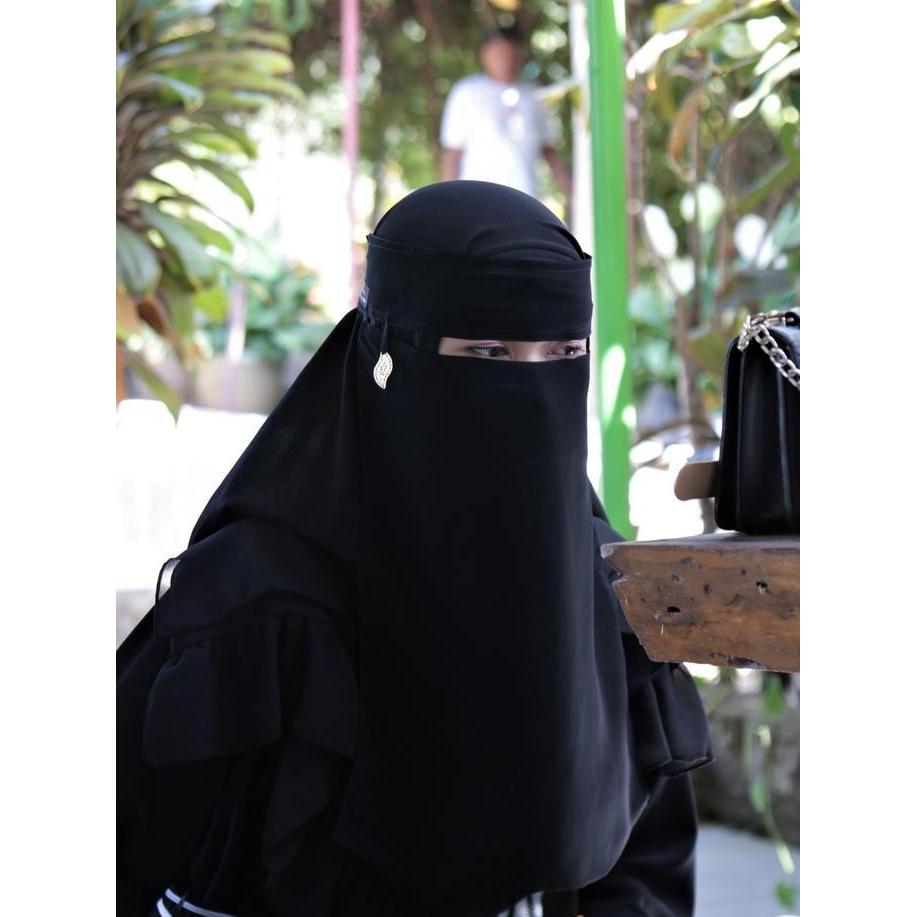 Cadar Niqab Bandana Bandul Bedonesm tali kecil Lokal