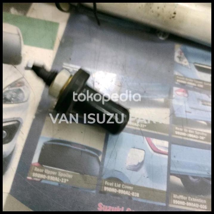 TERLARIS NOZZLE NOZZEL NOSEL WIPER BELAKANG ISUZU PANTHER LAMA KOTAK IMPORT 