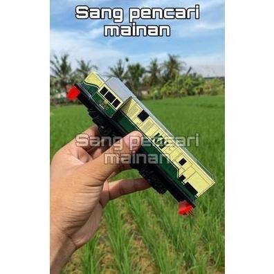 Miniatur Kereta Api Lokomotif cc201 vintage Mesin bisa jalan Mainan RDN