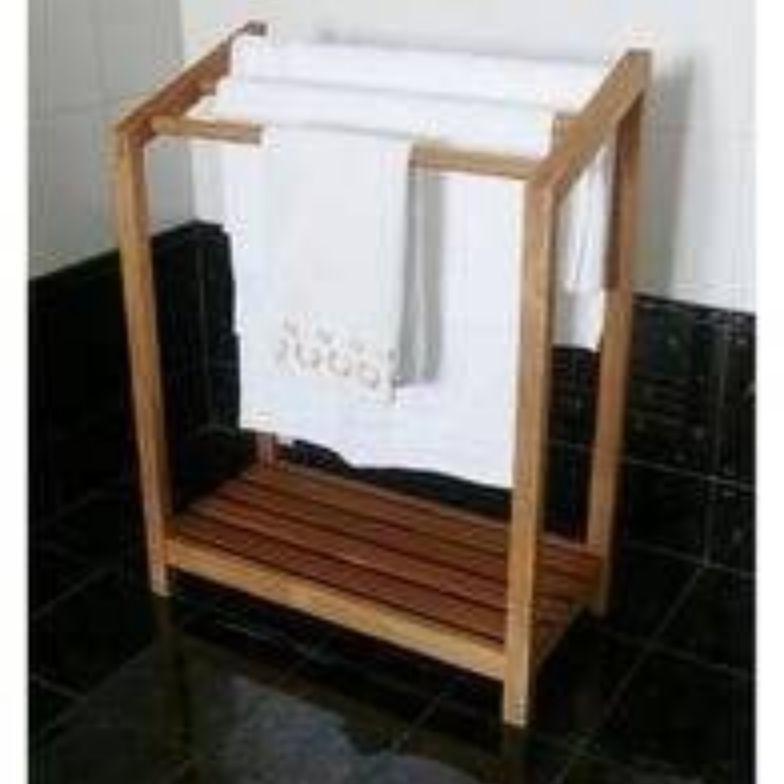 Rak Handuk Kayu Berdiri Kamar mandi