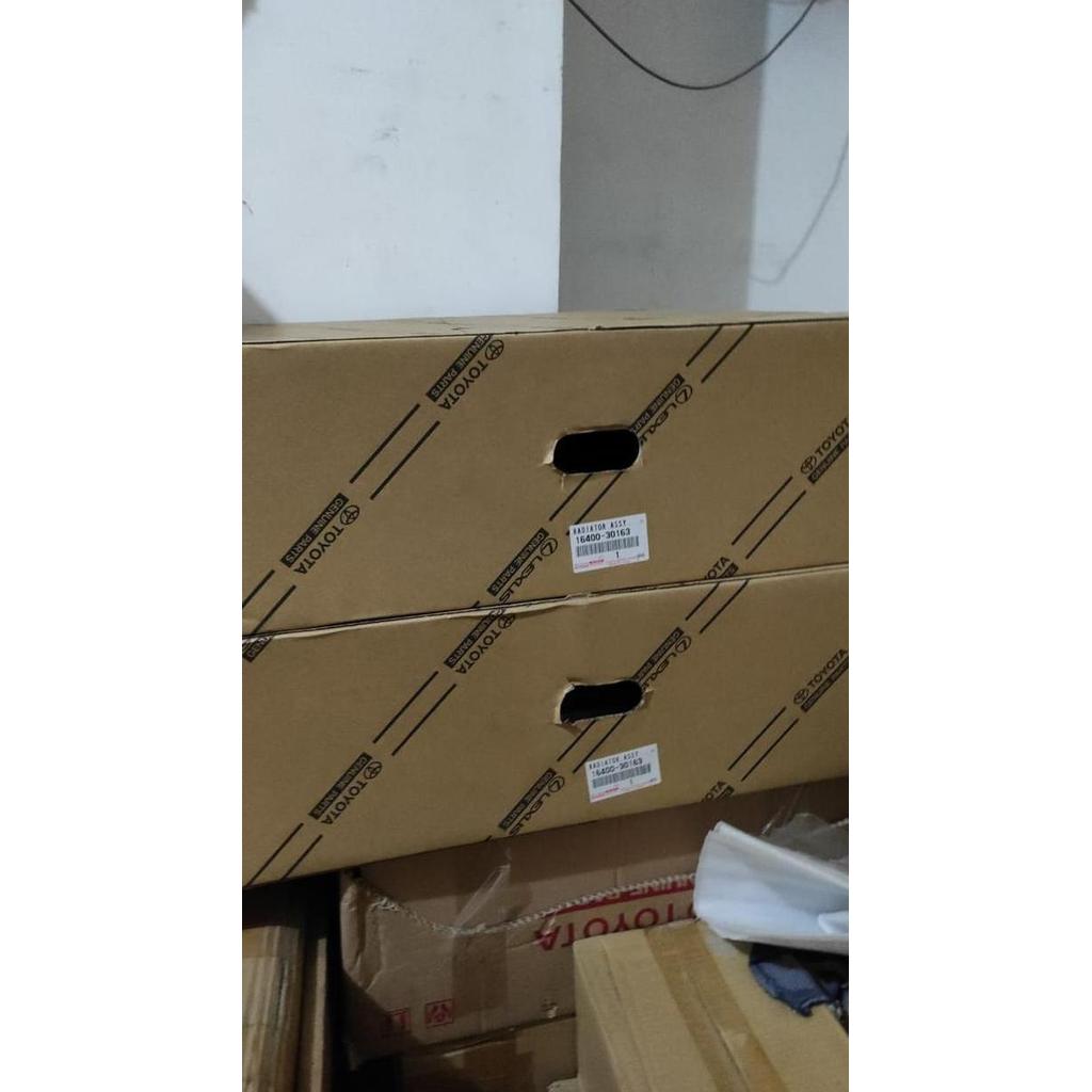 Radiator Hiace Commuter 2013-2018 Manual