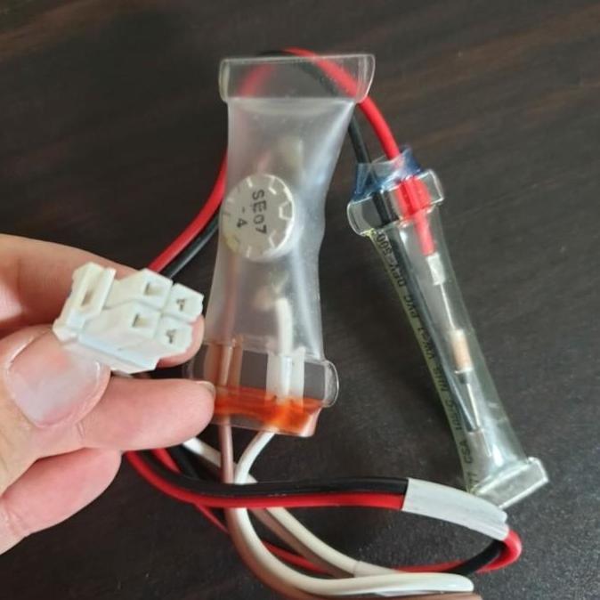 defrost kulkas sanyo aqua original