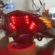 stoplamp lampu stop running dan sein  vario Led running 10 mode auto dan bisa manual, fullset (refle