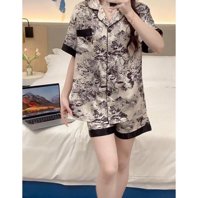 Vs Satin Short Pajamas Set / Stelan Piyama Wanita Lengan Pendek Celana Pendek / Baju Tidur Wanita Mo