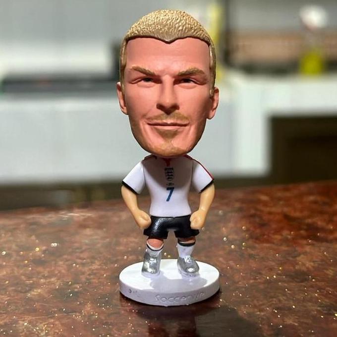 Action figure David Beckham England 2001 soccerwe