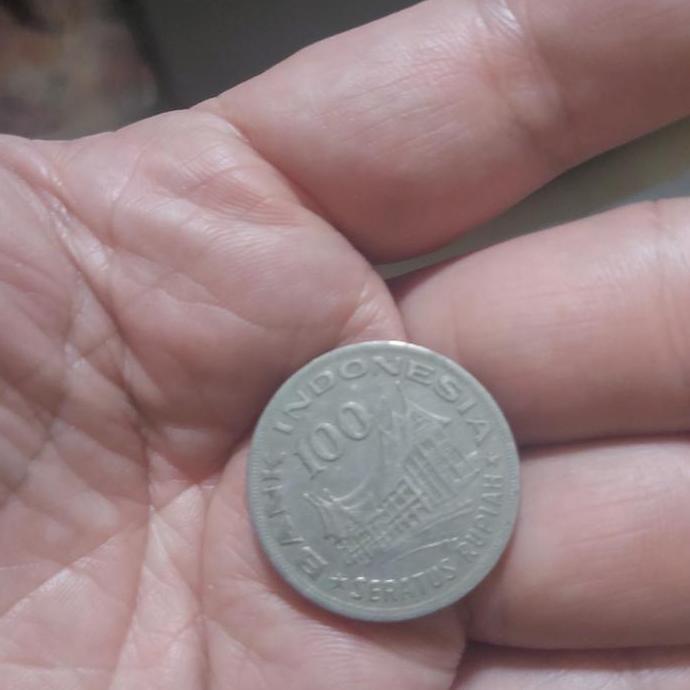 Uang logam 100 rupiah langka _Lan
