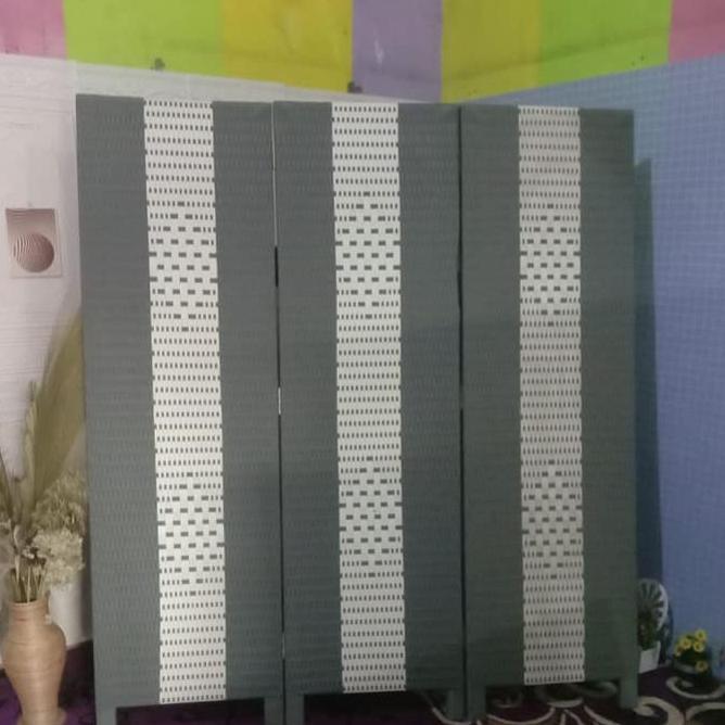 Sketsel Ruangan Rotan Sintetis 3 Panel Tinggi 170 Cm
