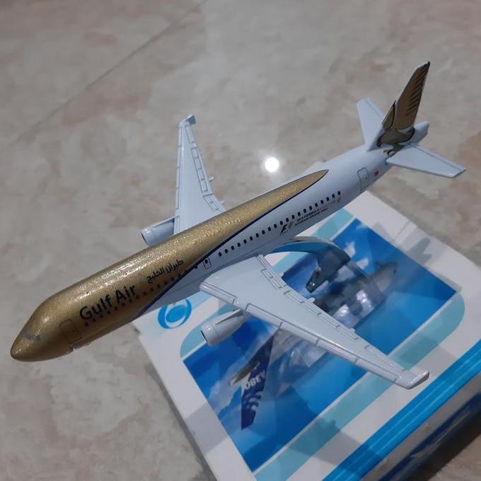 Diecast Pesawat Gulf Air Airbus A320 No Herpa Hotwheels Murah Ful Besi