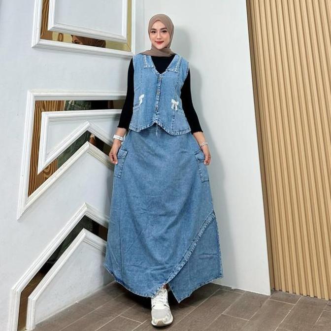 Cishia One Set Rompi Jeans Fashion Muslim Wanita Kekinian
