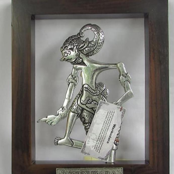 Pajangan Wayang Dekorasi Dinding Wayang Bingkai Kayu Souvenir Wayang