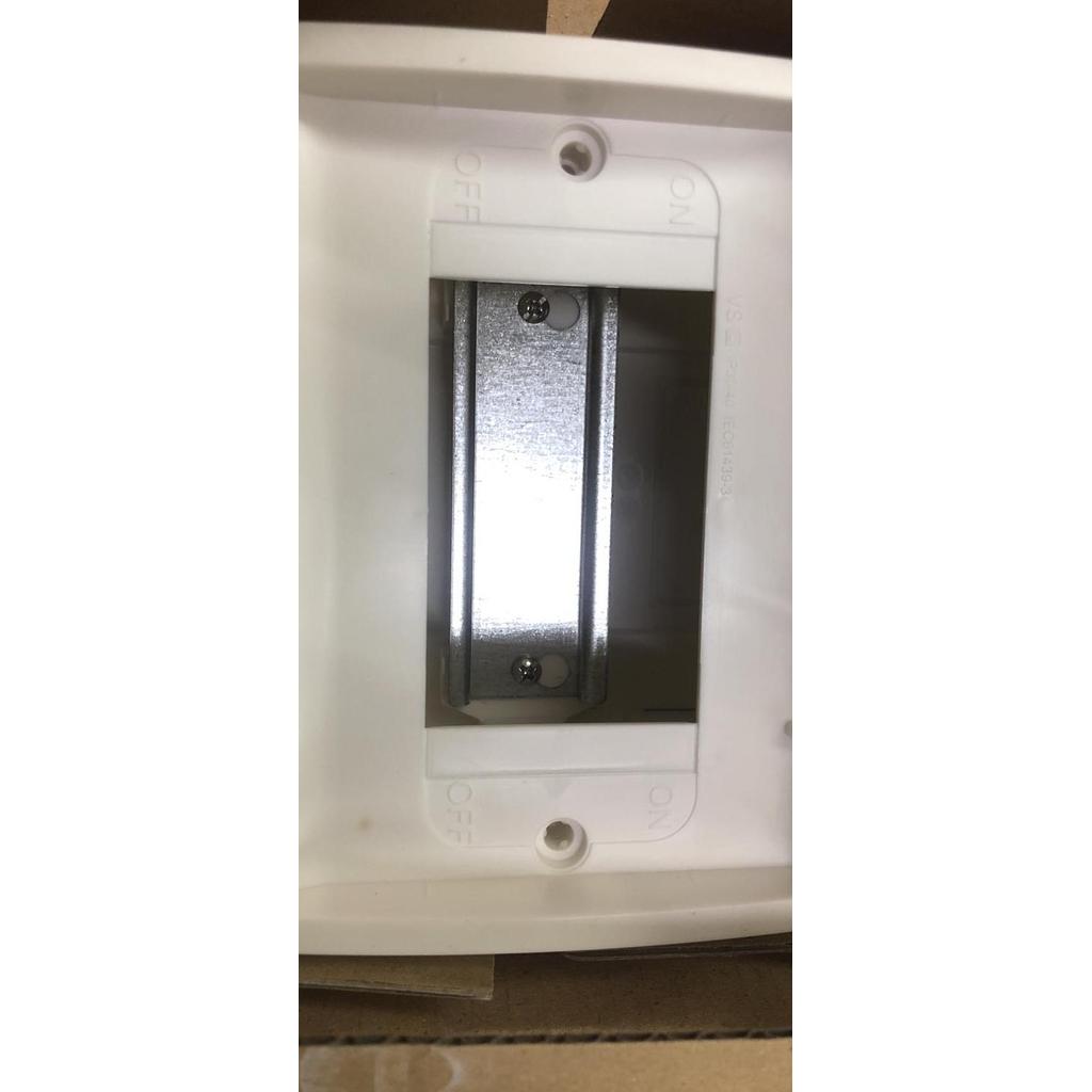 Spesial Box Mcb Hager 4Group Outbow Vs104Tva