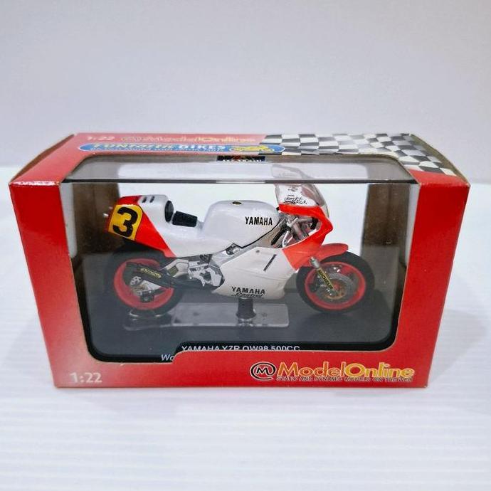 Italeri Yamaha YZR OW98 500cc World Champion 1988 Rider E Lawson #3