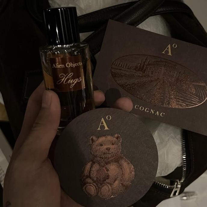 New- Parfume Alien Objects - HUGS - 30ml Eau de Parfum