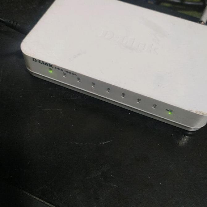 Gigabit switch hub 8 port D-Link