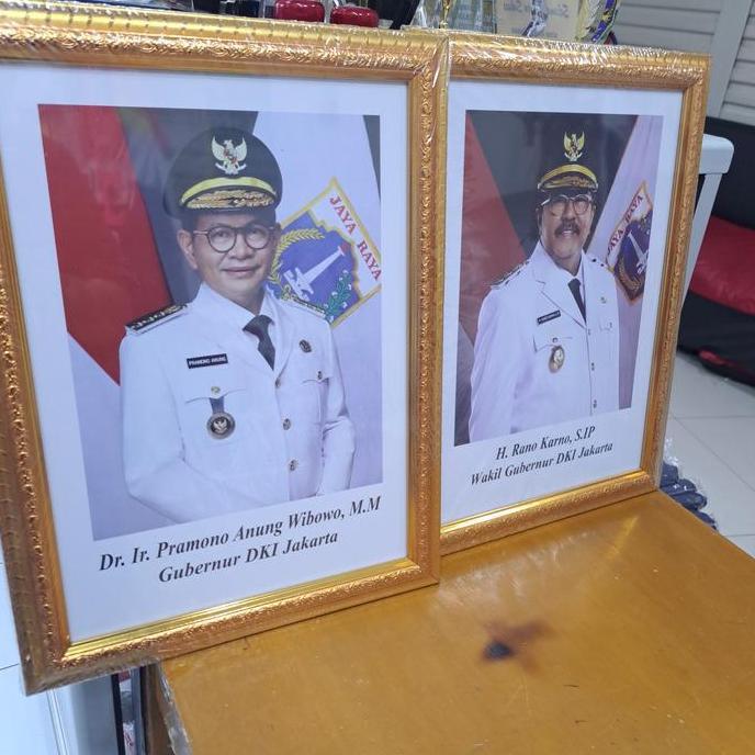 Bingkai Foto Gubernur Dan Wakil Gubernur Dki Ukuran 35 X 45 Cm