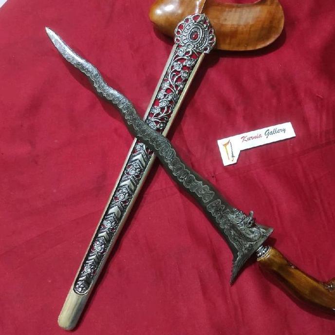 Keris Naga nogo Siluman pamor uler Lulut