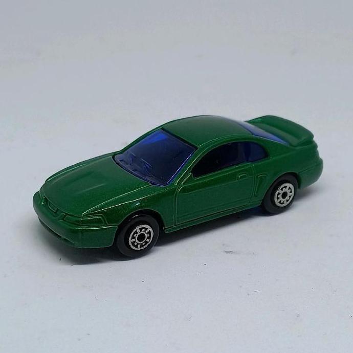 maisto 99 ford mustang loose diecast 1/64 (s)
