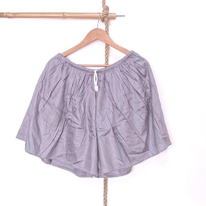 Celana Pendek Polos Wanita Jumbo 100Kg 130Kg 100 kg Santai Hot Pants Wanita Jumbo Celana Pendek Wani