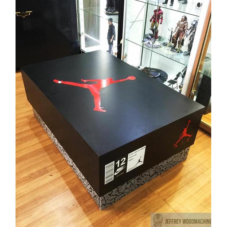 Terlaris Lemari Sneakers Sepatu Nike Giant Sneakers Box