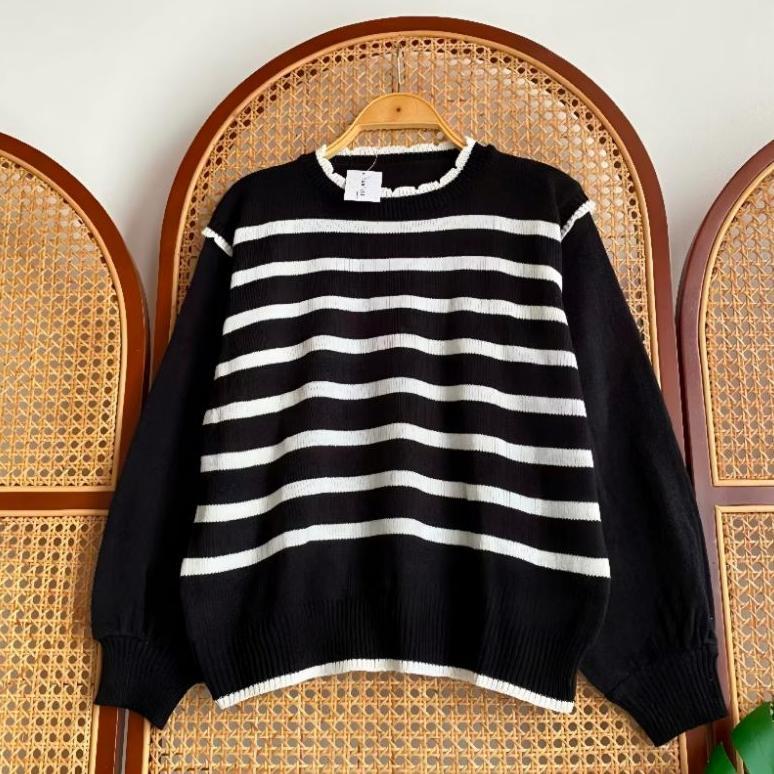 Emica Blouse Rajut Rufle Stripe Motif Lengan Balon Sweater Knit Atasan Rajut Wanita Baju Atasan Knit