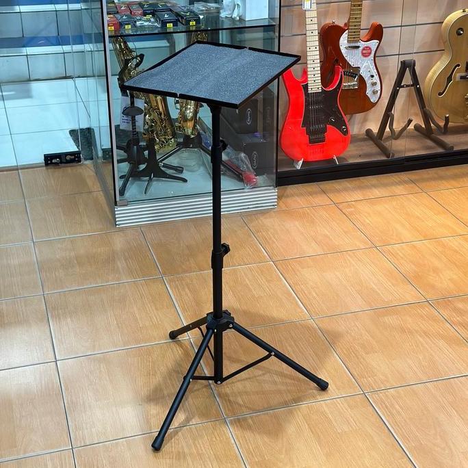 Dluxe Stand Laptop Tripod On Stage - Laptop Sequencer DJ Stand