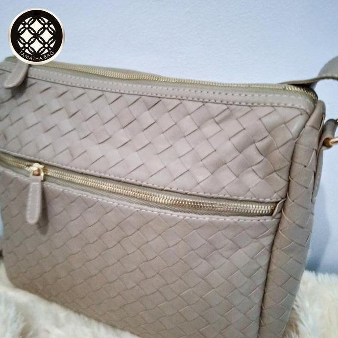 Tas Slempang Anyam Kulit Asli Domba Premium , Tas Wanita Terbaru