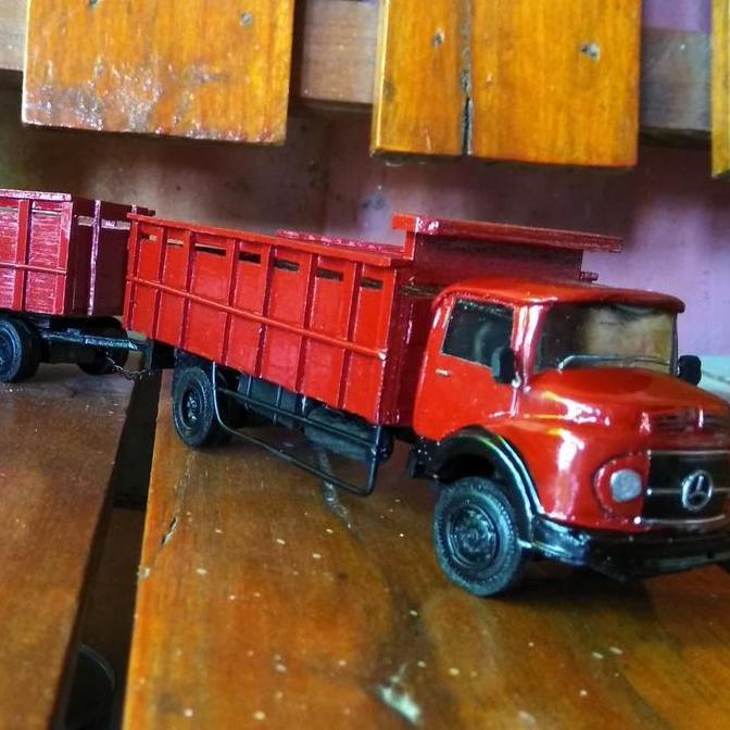 Miniatur Truk Mercy Bagong Gandengan Kode 34