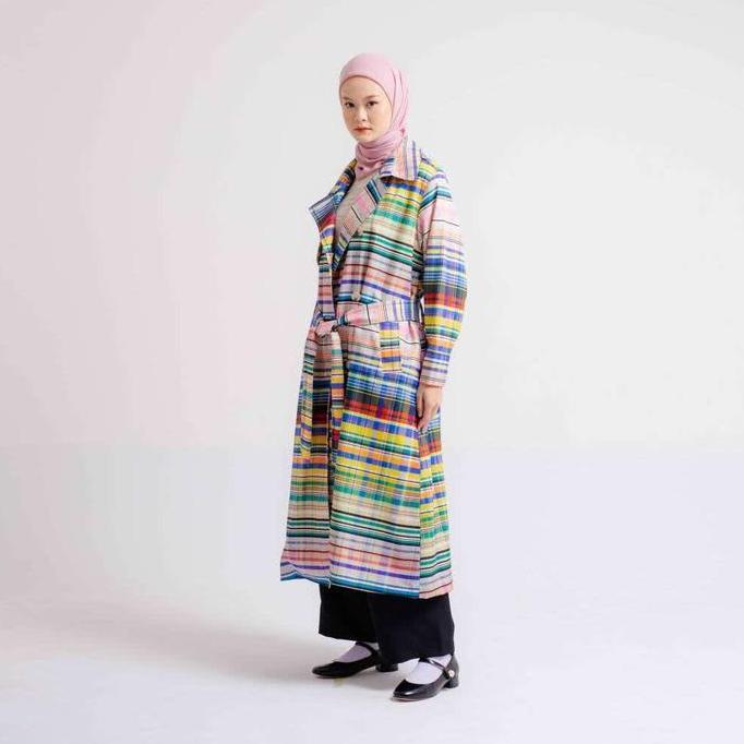 Nadjani Qara Jaket Wanita