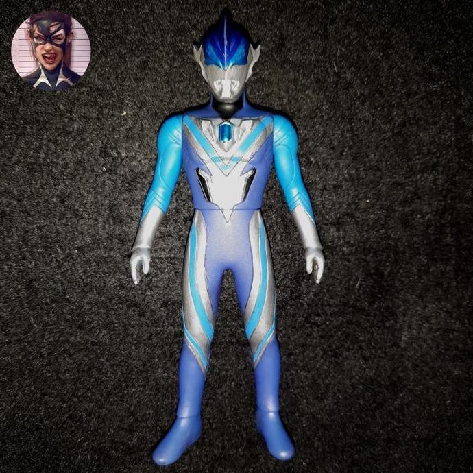 Bandai 14 Cm Ultra Hero Series Ultraman Geed Acro Smasher