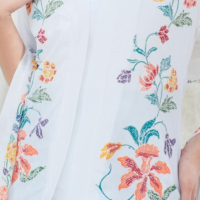 Kebaya Batik Encim Malia Lengan Pendek Katun Putih