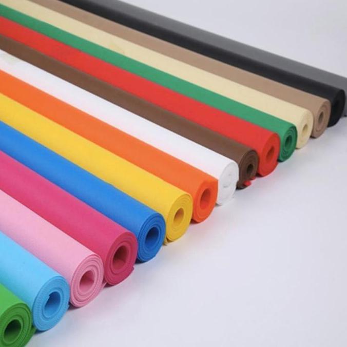 KAIN SPUNBOND 1 ROLL ISI 100 METER 75 GSM KODE 549