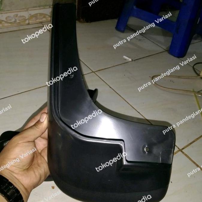 Karpet Lumpur Mud Guard Mobil Avanza / Xenia Lama Depan Kiri 1 Pcs Termurah